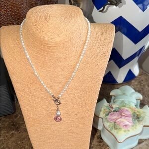 Elegant fresh water white pearl necklace sterling silver toggle clasp amethyst